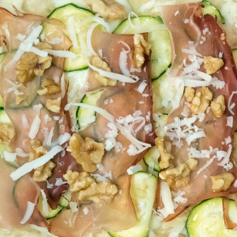 Pizza Tirolese